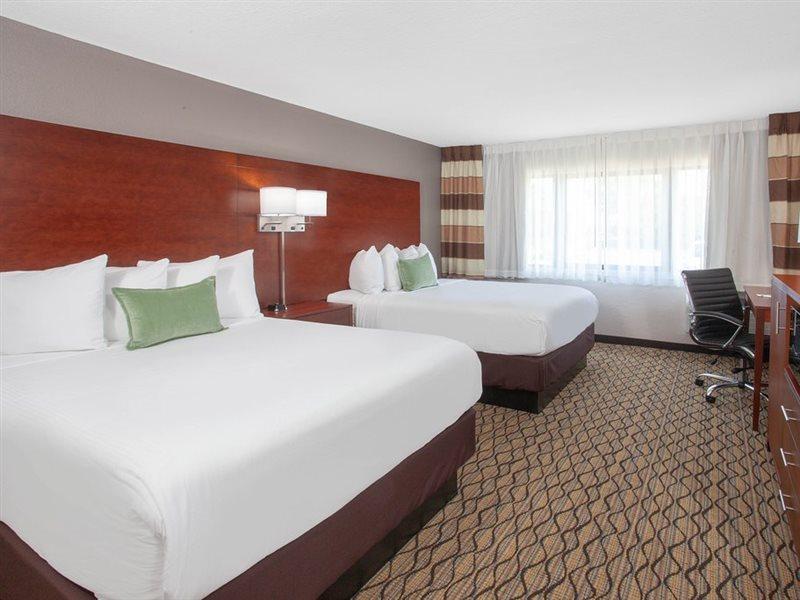 Wyndham Garden Fort Wayne Bagian luar foto