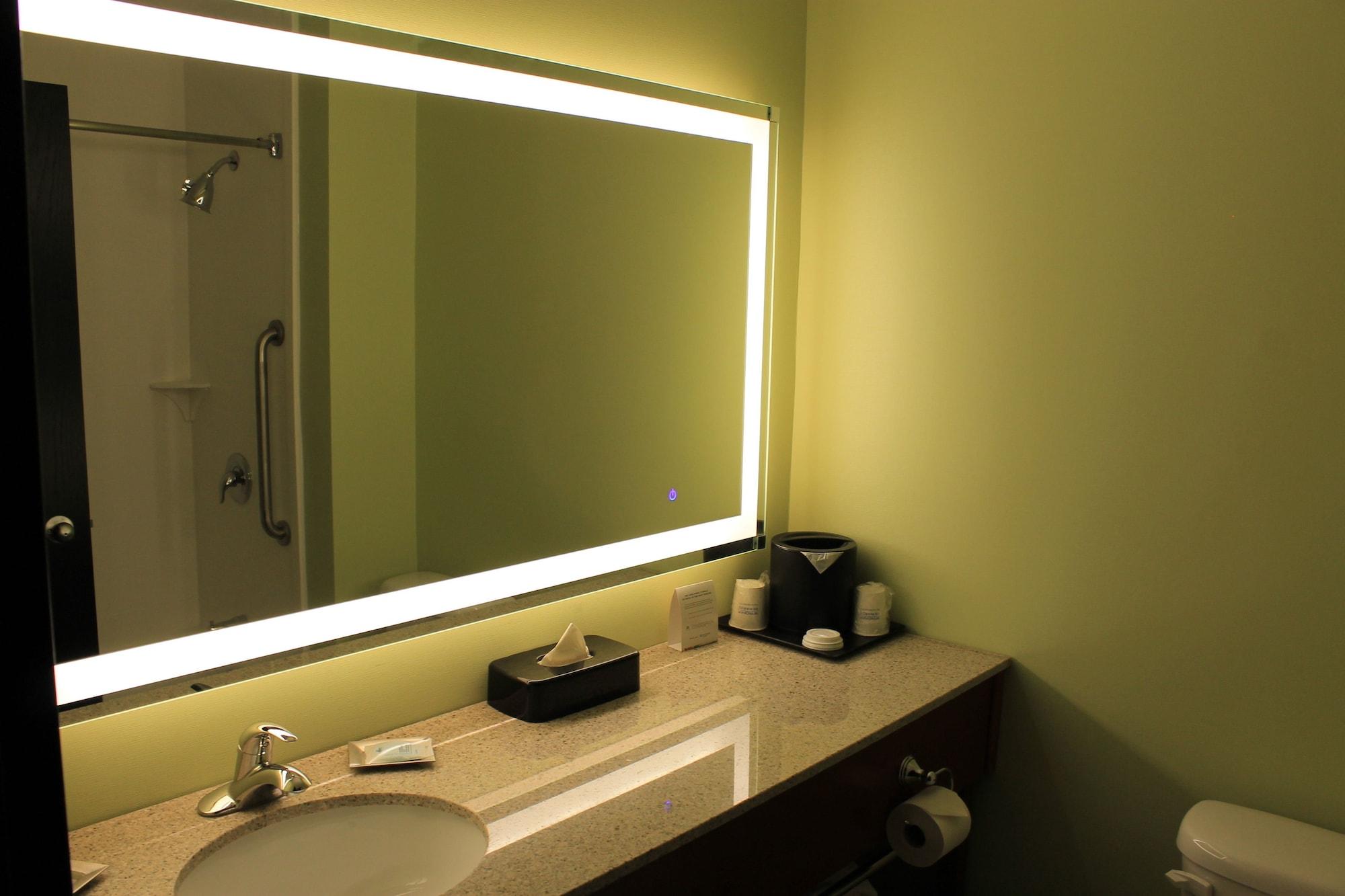 Wyndham Garden Fort Wayne Bagian luar foto