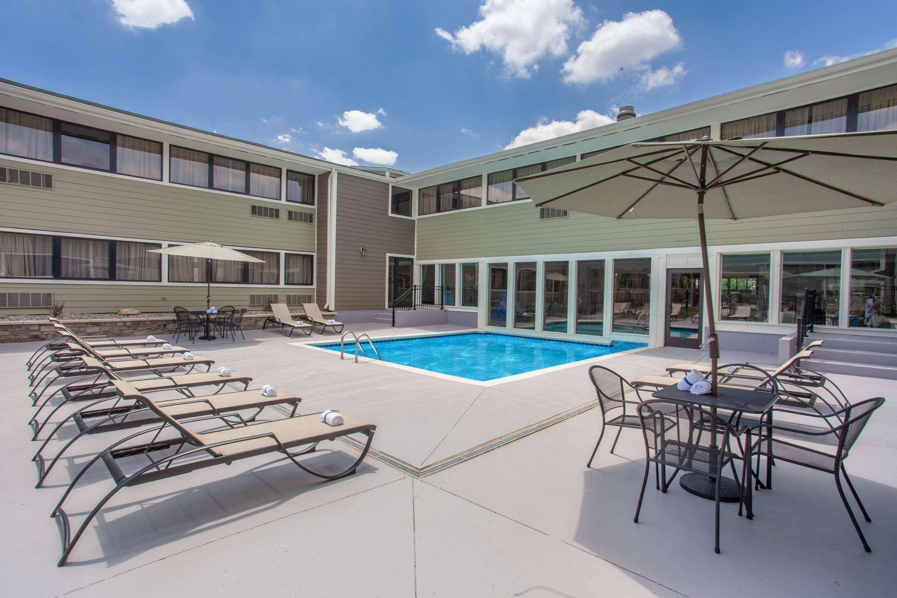 Wyndham Garden Fort Wayne Bagian luar foto