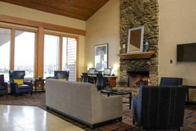 Wyndham Garden Fort Wayne Bagian luar foto