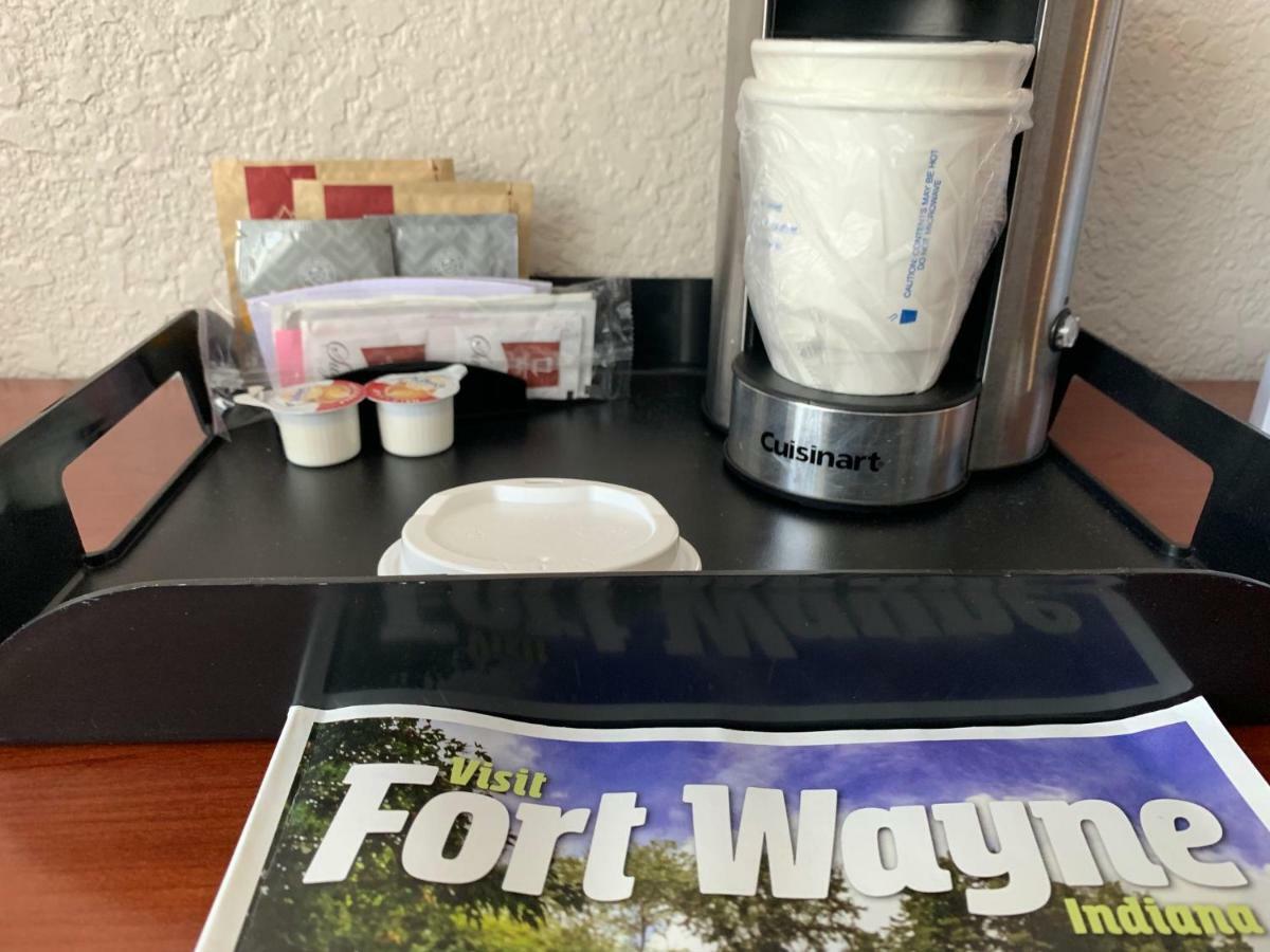 Wyndham Garden Fort Wayne Bagian luar foto